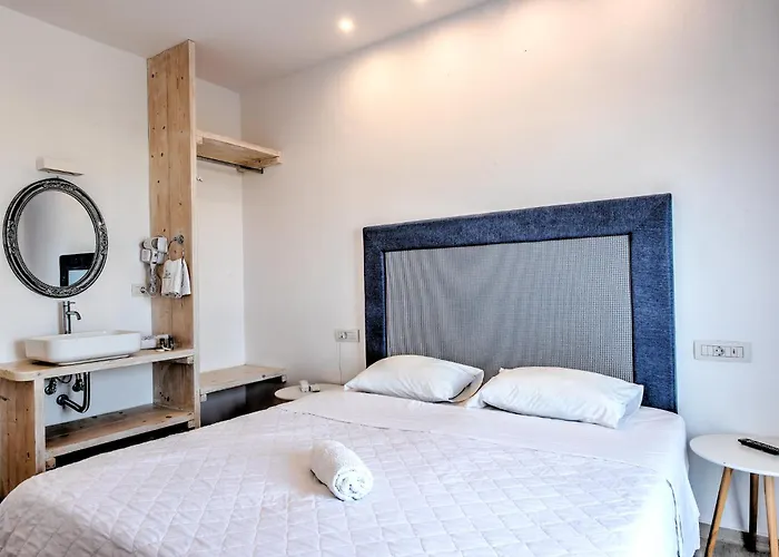 Anamar Santorini Hotel Monolithos