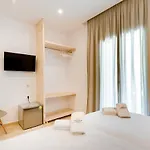 Anamar Santorini Monolitos