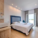 Anamar Santorini Hotel 4*