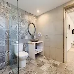 Anamar Santorini Monolitos