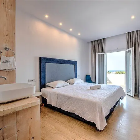 Anamar Santorini Hotel 4*