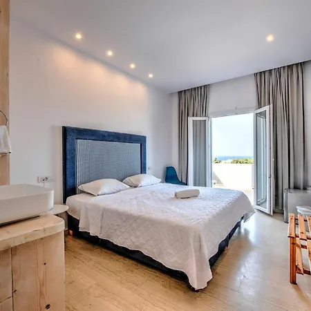 Anamar Santorini مونوليثوس