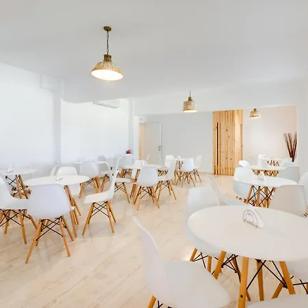 Anamar Santorini Hotel