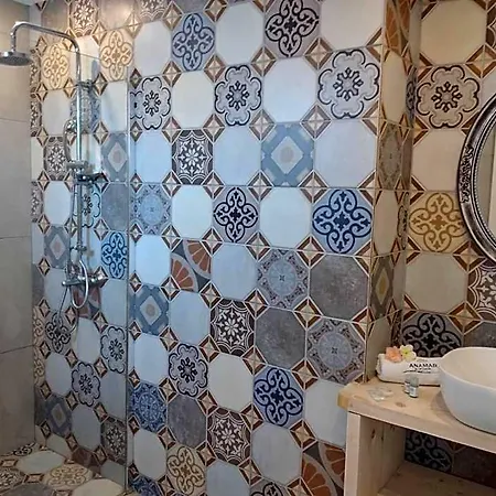 Anamar Santorini