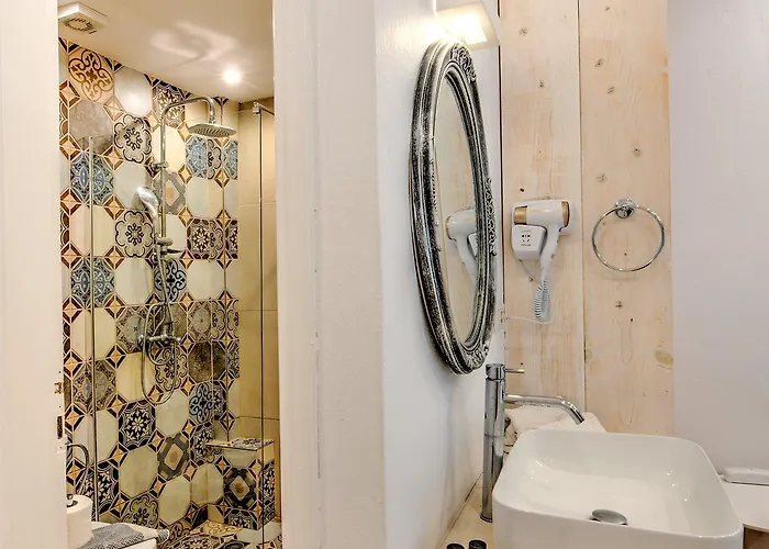 Anamar Santorini モノリソス