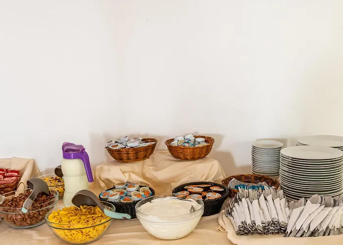 Anamar Santorini Hotel Monolitos